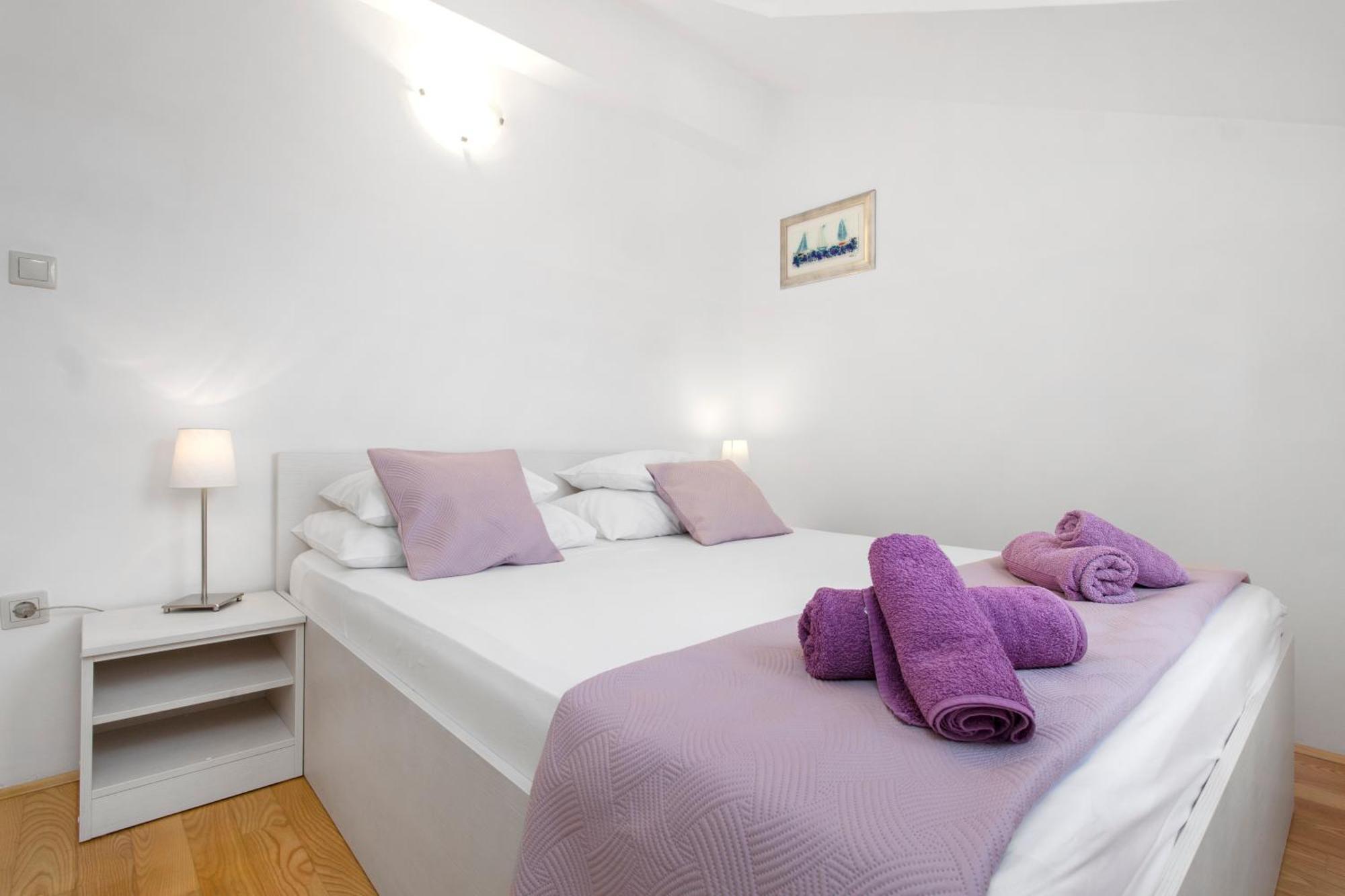 Apartmani Gnjidic Srima Εξωτερικό φωτογραφία