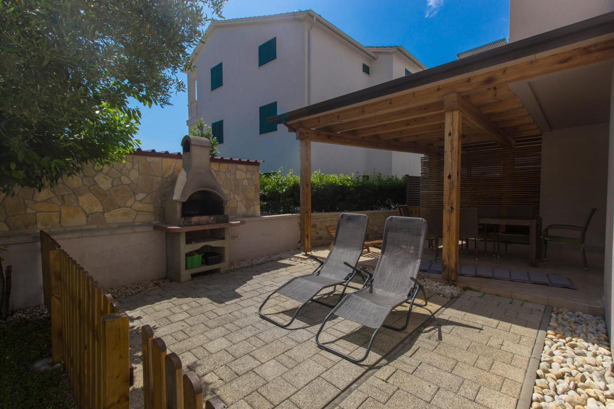 Apartmani Gnjidic Srima Εξωτερικό φωτογραφία