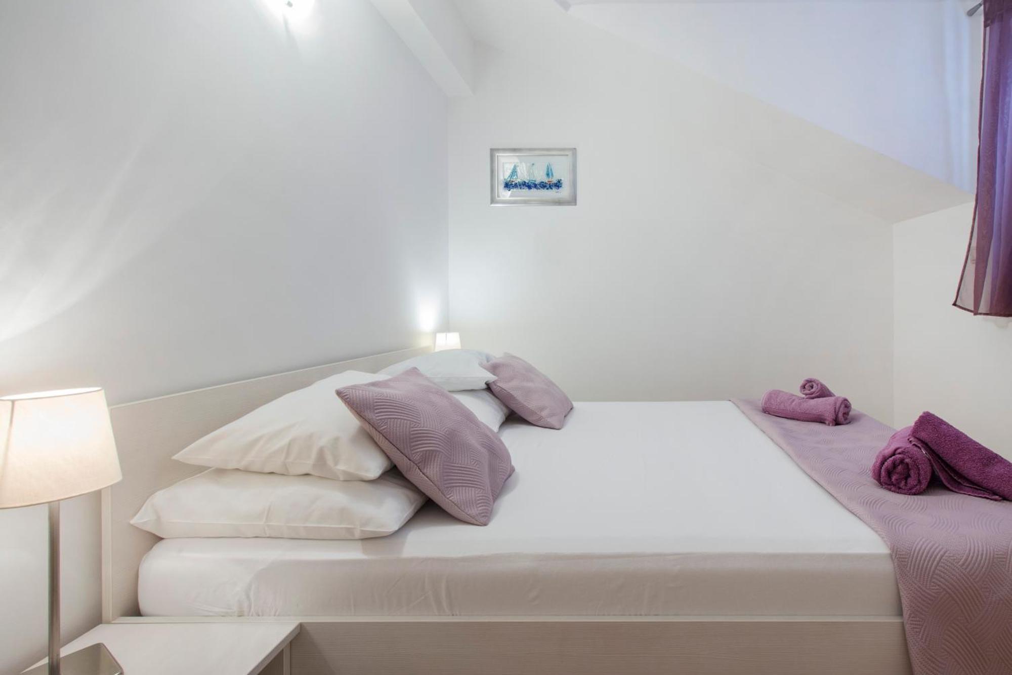 Apartmani Gnjidic Srima Εξωτερικό φωτογραφία