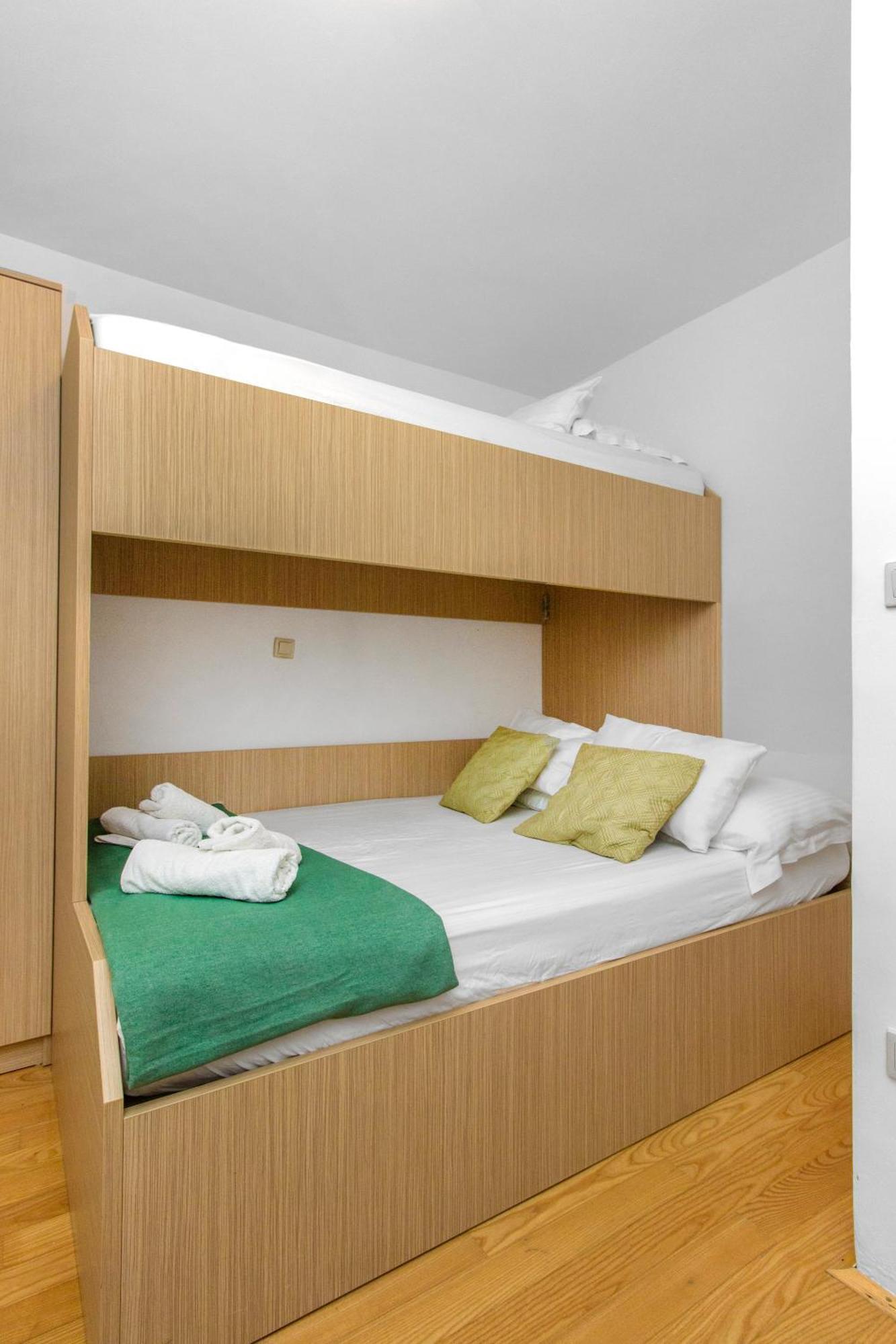 Apartmani Gnjidic Srima Εξωτερικό φωτογραφία