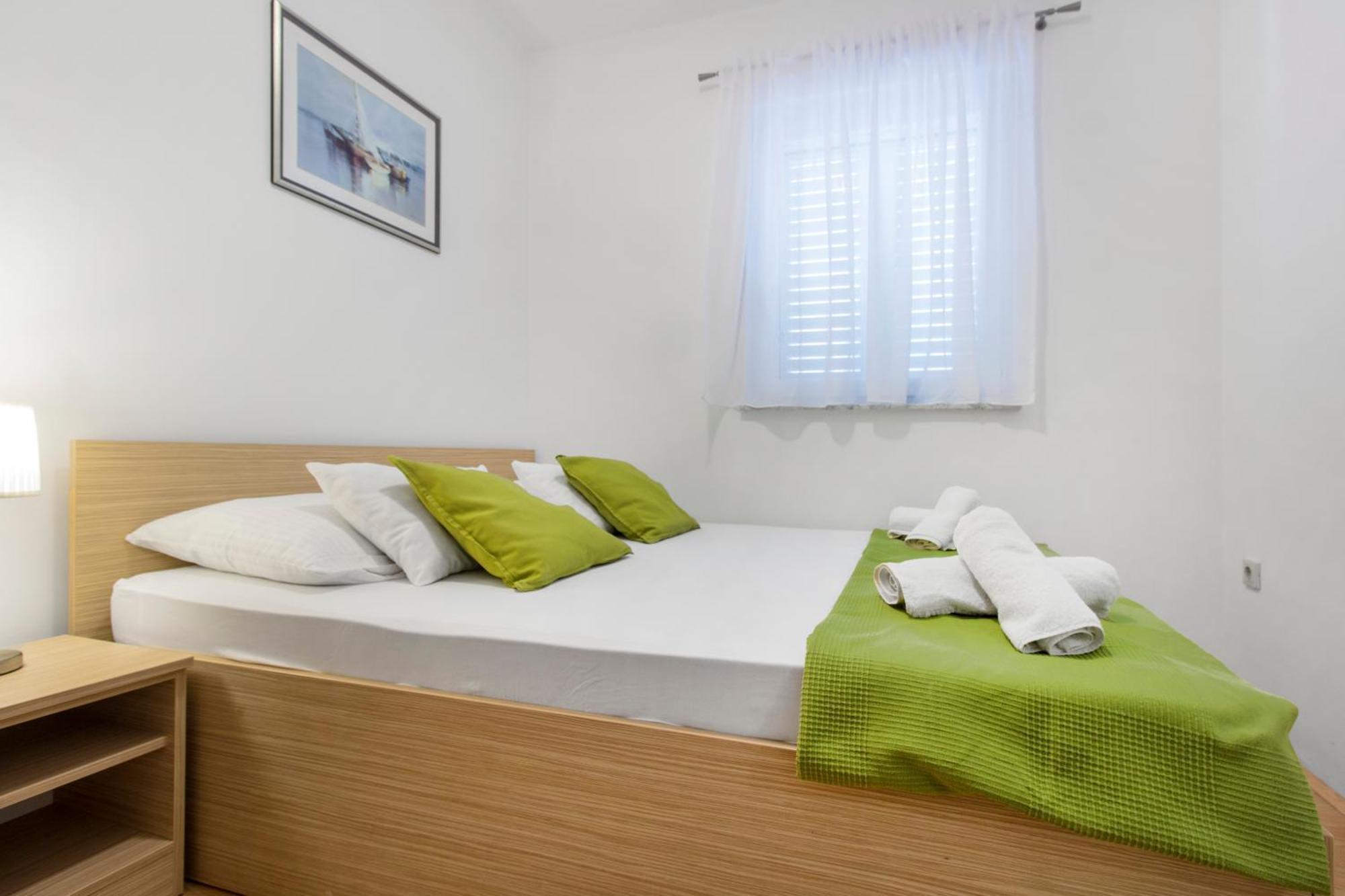 Apartmani Gnjidic Srima Εξωτερικό φωτογραφία
