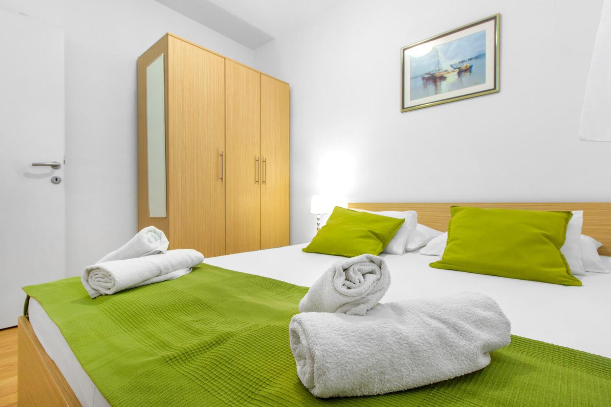 Apartmani Gnjidic Srima Εξωτερικό φωτογραφία
