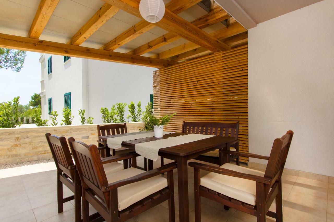 Apartmani Gnjidic Srima Εξωτερικό φωτογραφία